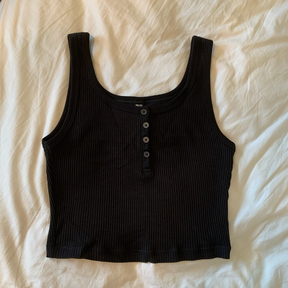 Uniqlo Black Ribbed Henley Crop Tank